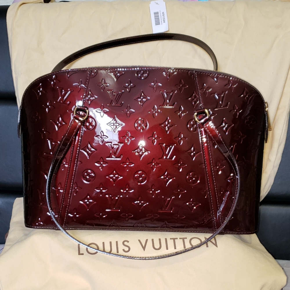 LV Avalon Zip MV Amarante